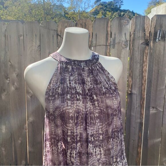 VELVET by GRAHAM & SPENCER Debbie Metallic Halter
Size medium - Picture 14 of 15